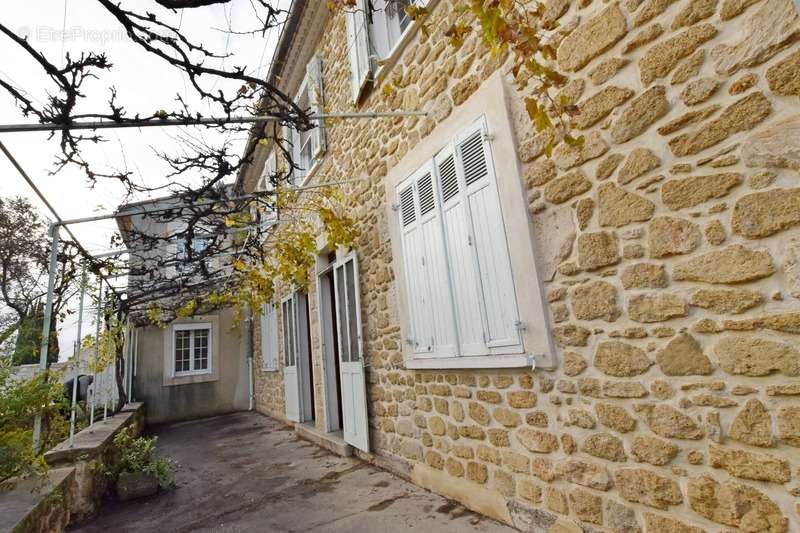 Appartement à SALON-DE-PROVENCE