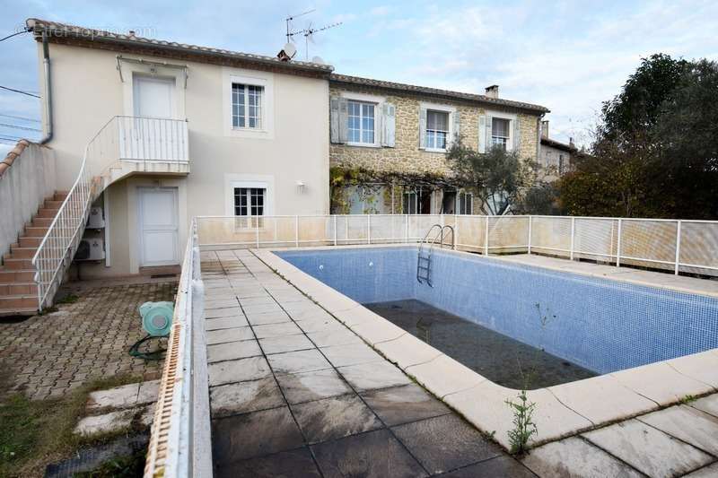 Appartement à SALON-DE-PROVENCE