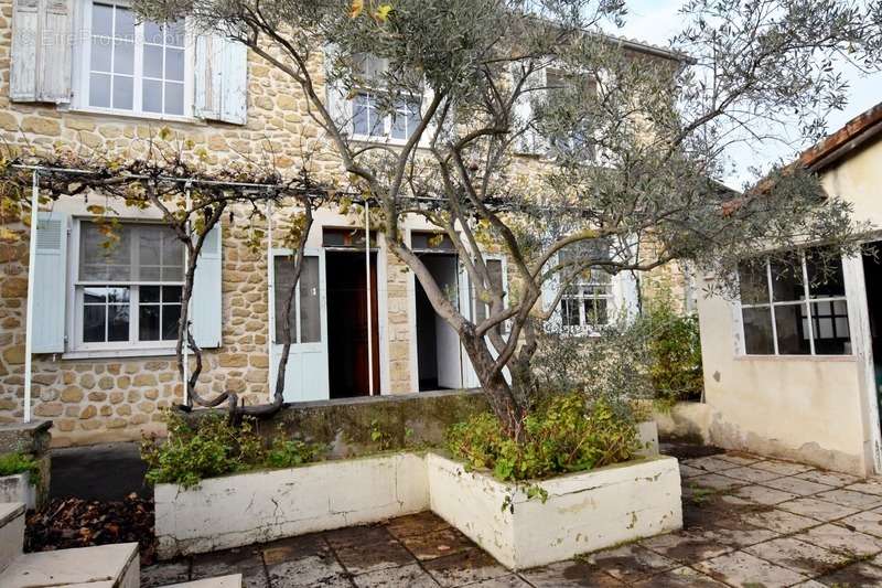 Appartement à SALON-DE-PROVENCE