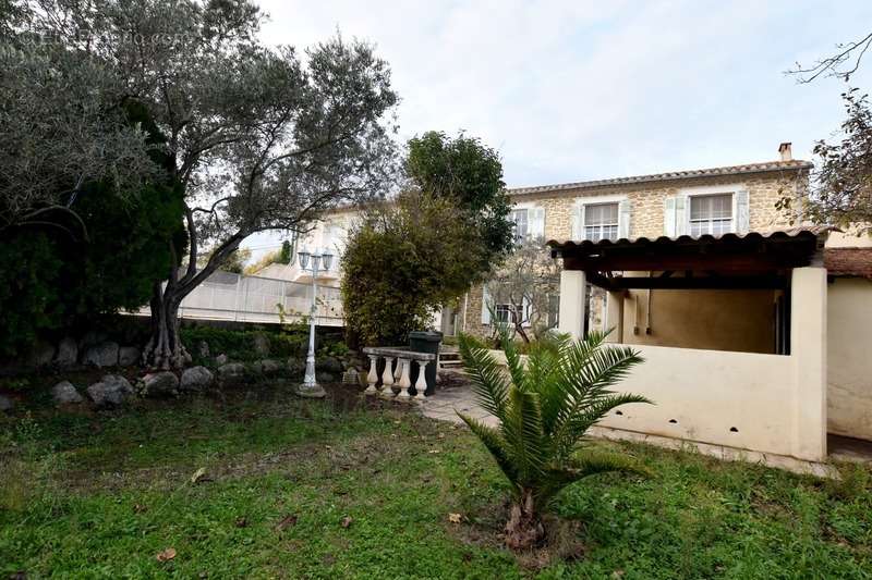 Appartement à SALON-DE-PROVENCE