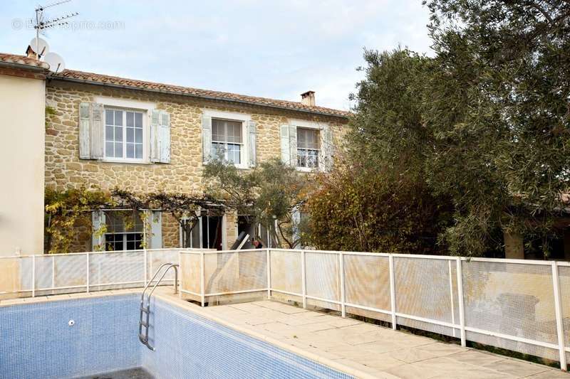 Appartement à SALON-DE-PROVENCE