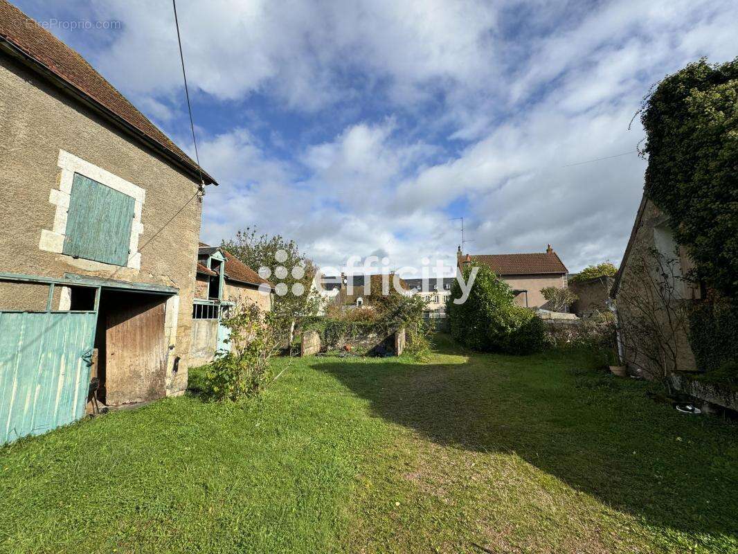 Maison à CORBIGNY