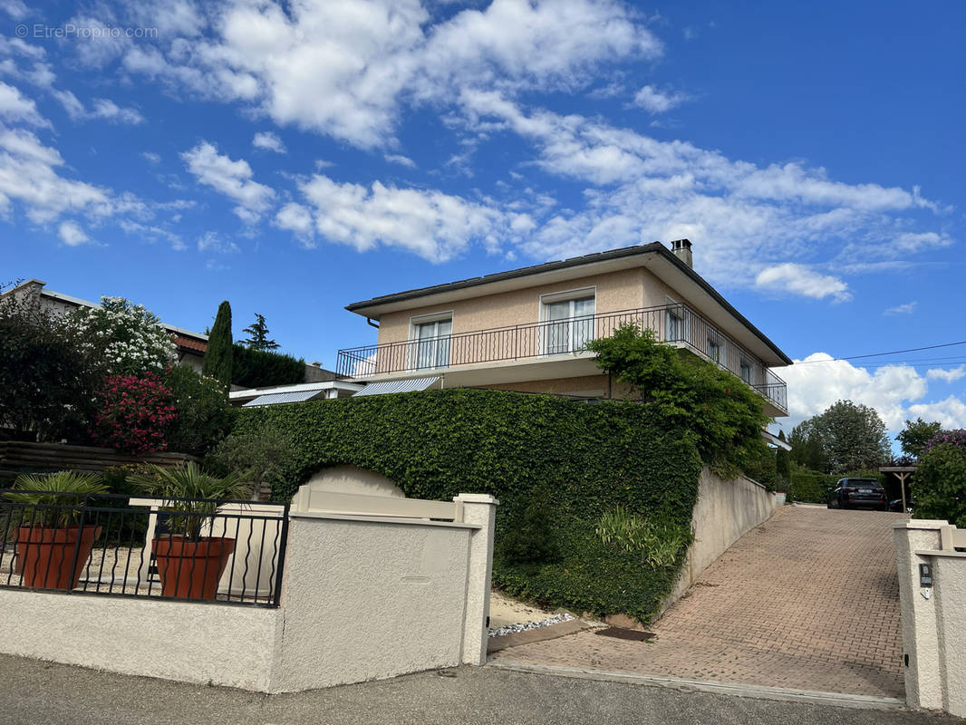 Maison à TERNAY