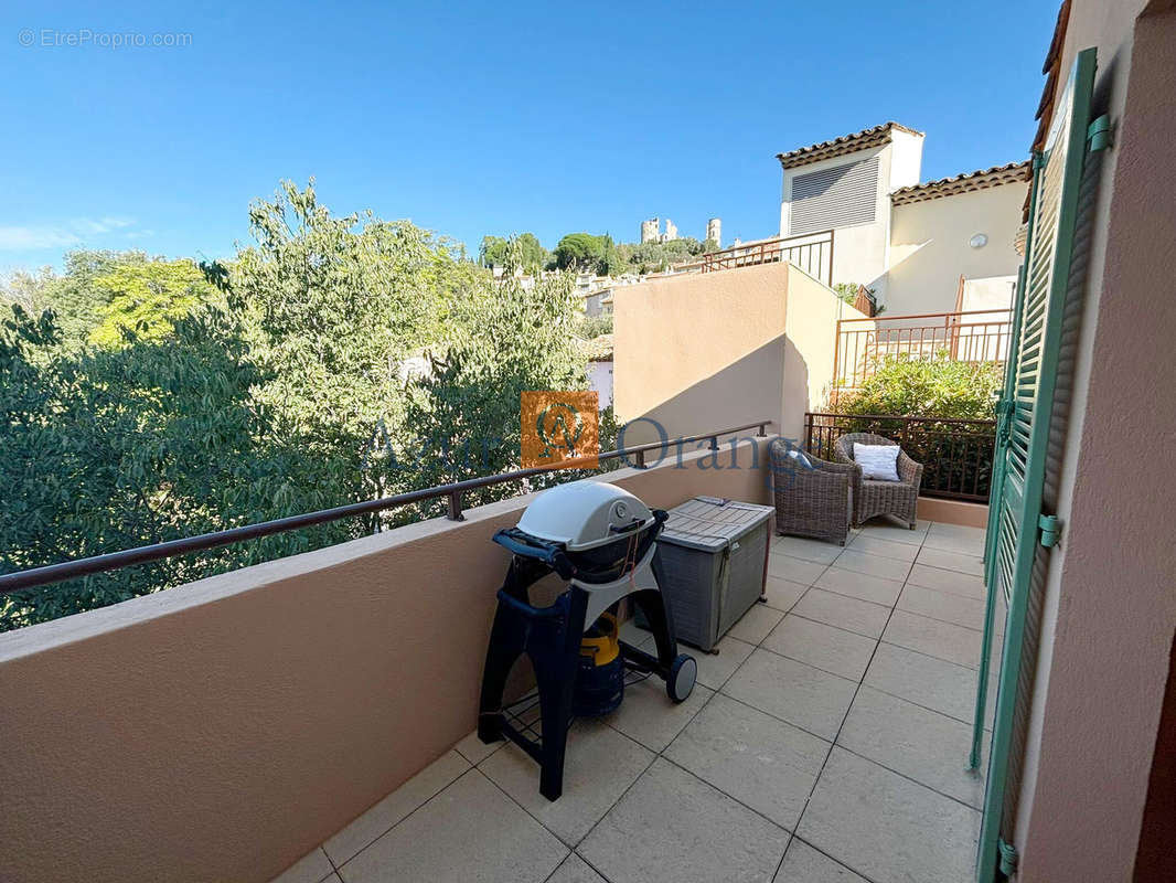 Appartement à GRIMAUD