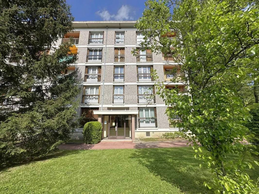 Appartement à LIVRY-GARGAN