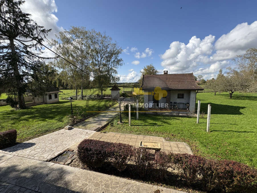 Maison à SAVIGNY-SUR-SEILLE