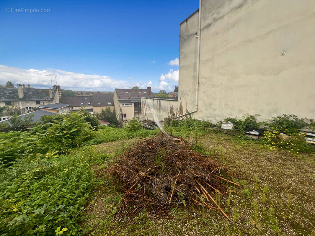 Terrain à VAUX-SUR-SEINE