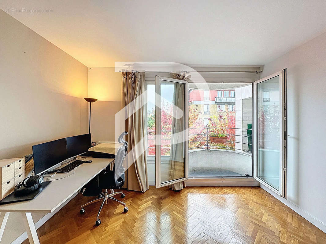 Appartement à RUEIL-MALMAISON