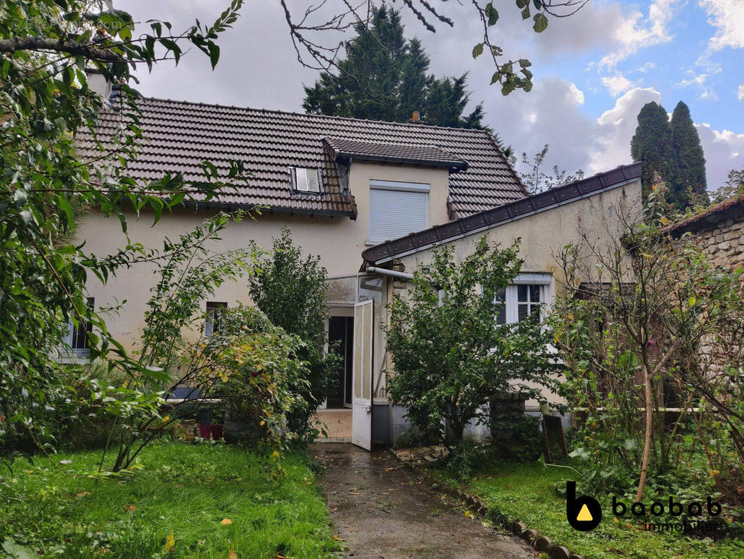 Maison à MALESHERBES