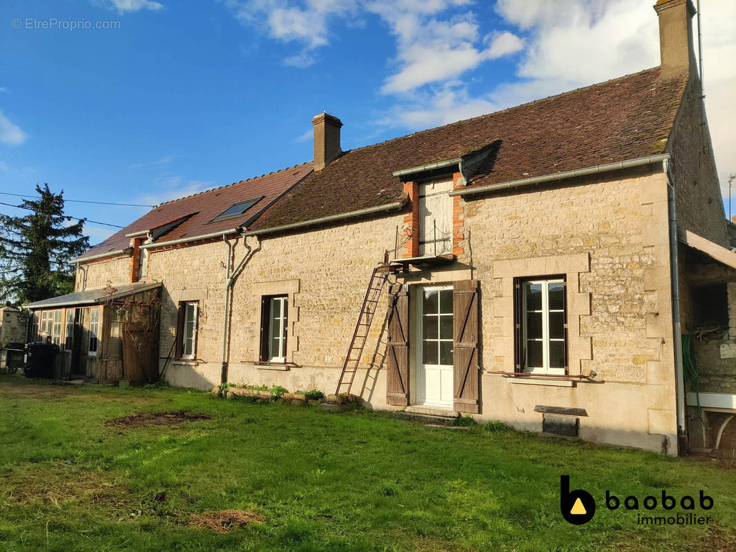 Maison à MAREAU-AUX-BOIS