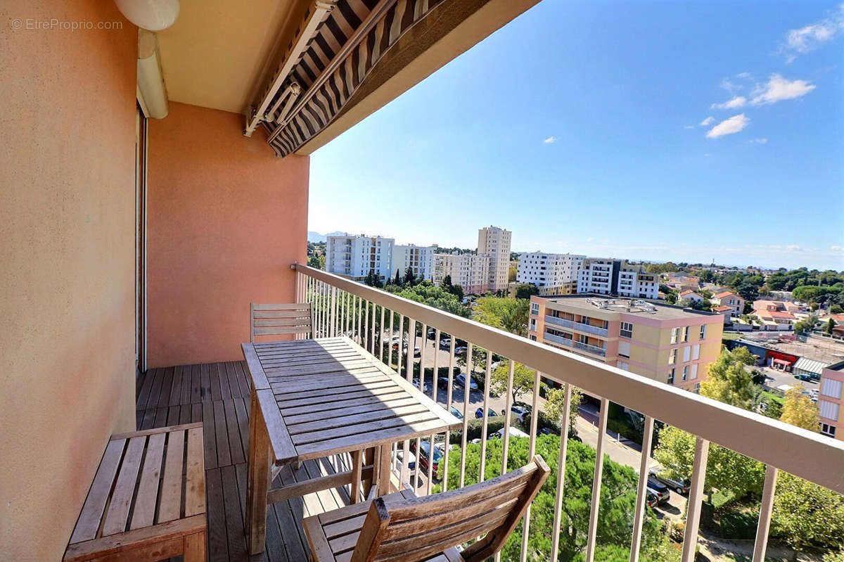 Appartement à MARSEILLE-12E