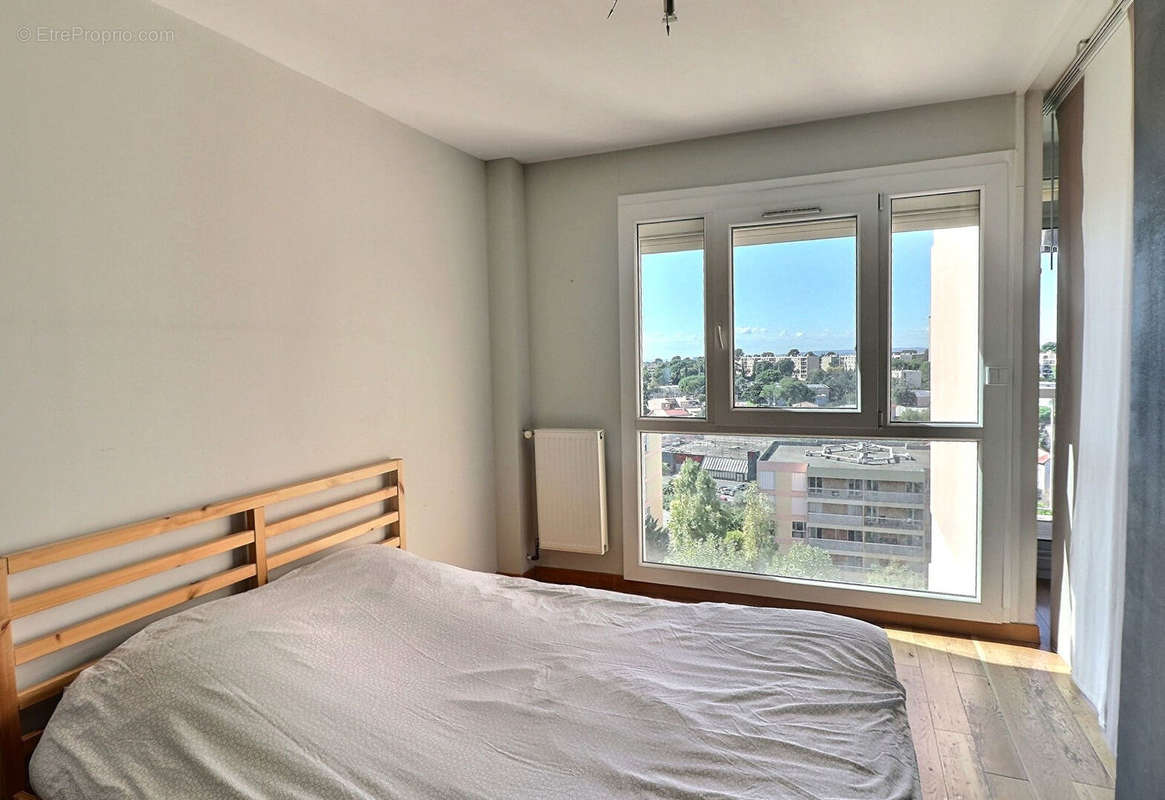 Appartement à MARSEILLE-12E