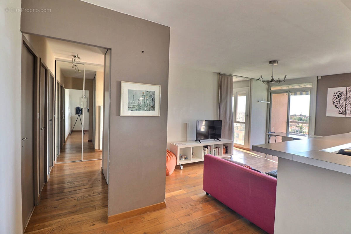 Appartement à MARSEILLE-12E