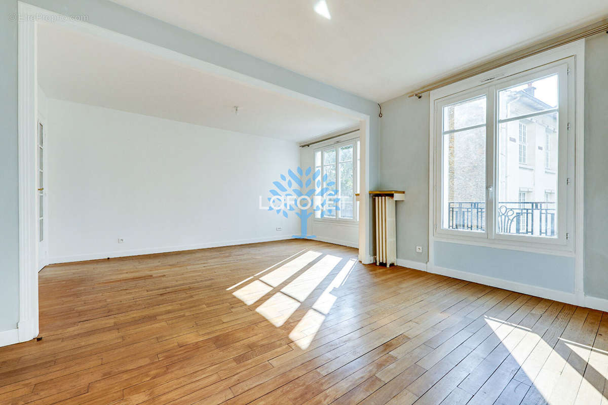 Appartement à PARIS-11E