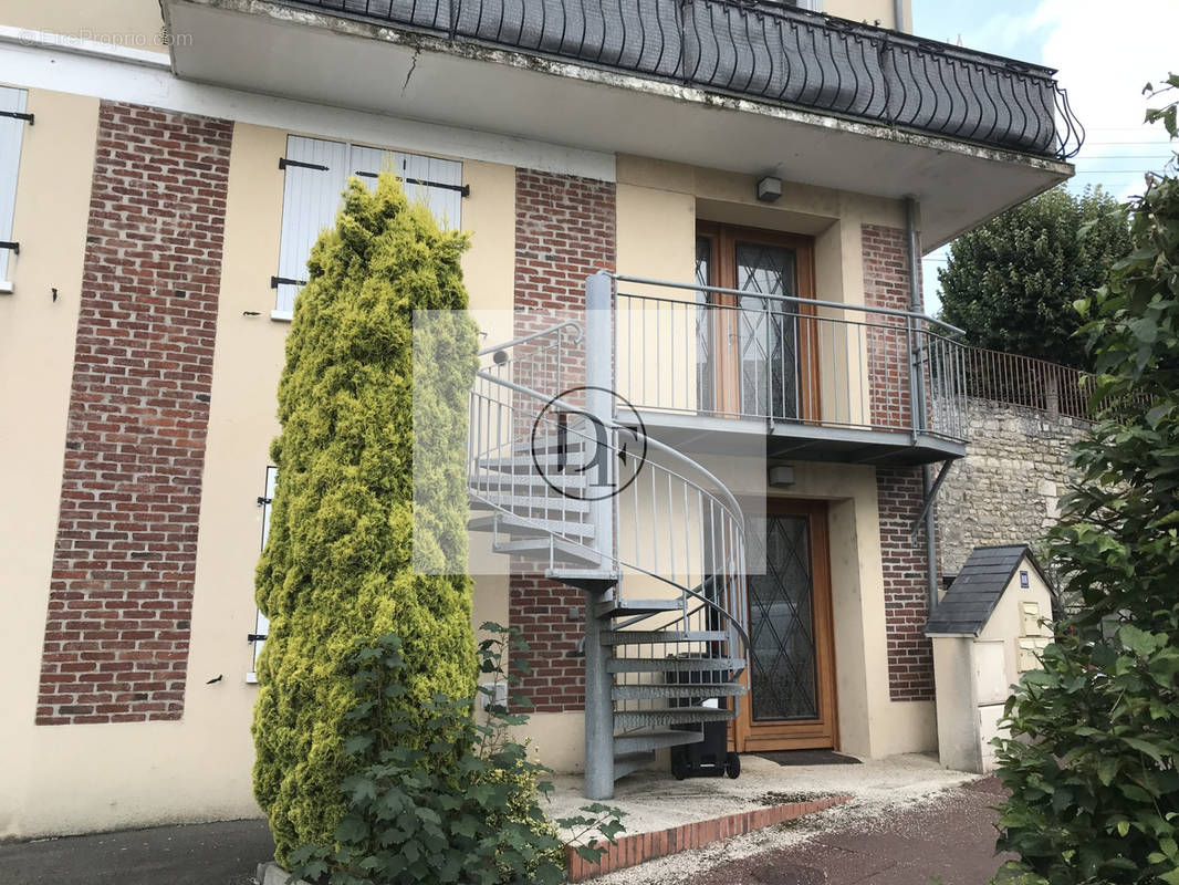 Appartement à PITHIVIERS