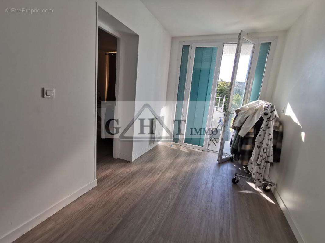 Appartement à ROSNY-SOUS-BOIS