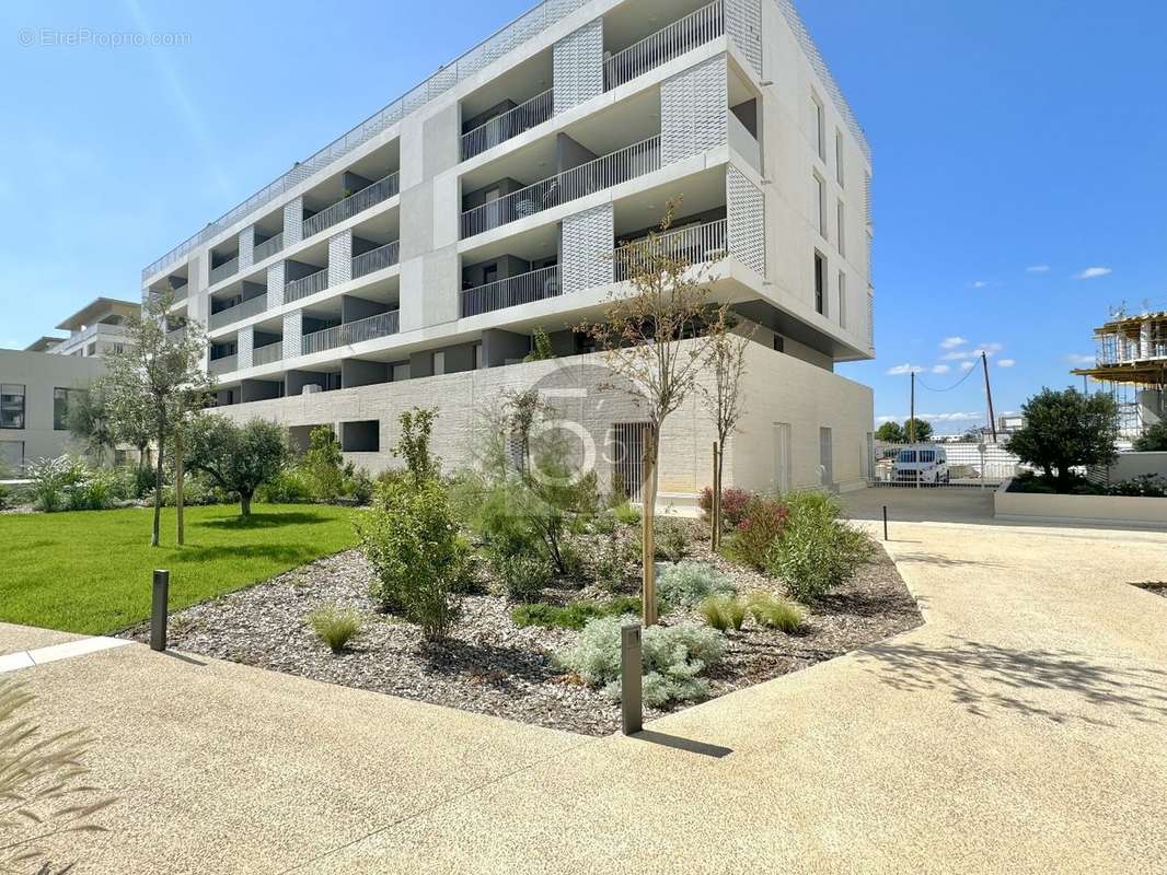 Appartement à CASTELNAU-LE-LEZ