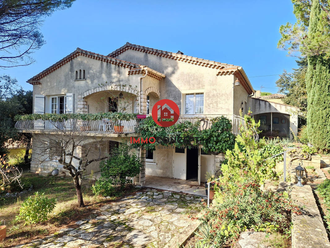 Maison à BAGNOLS-SUR-CEZE