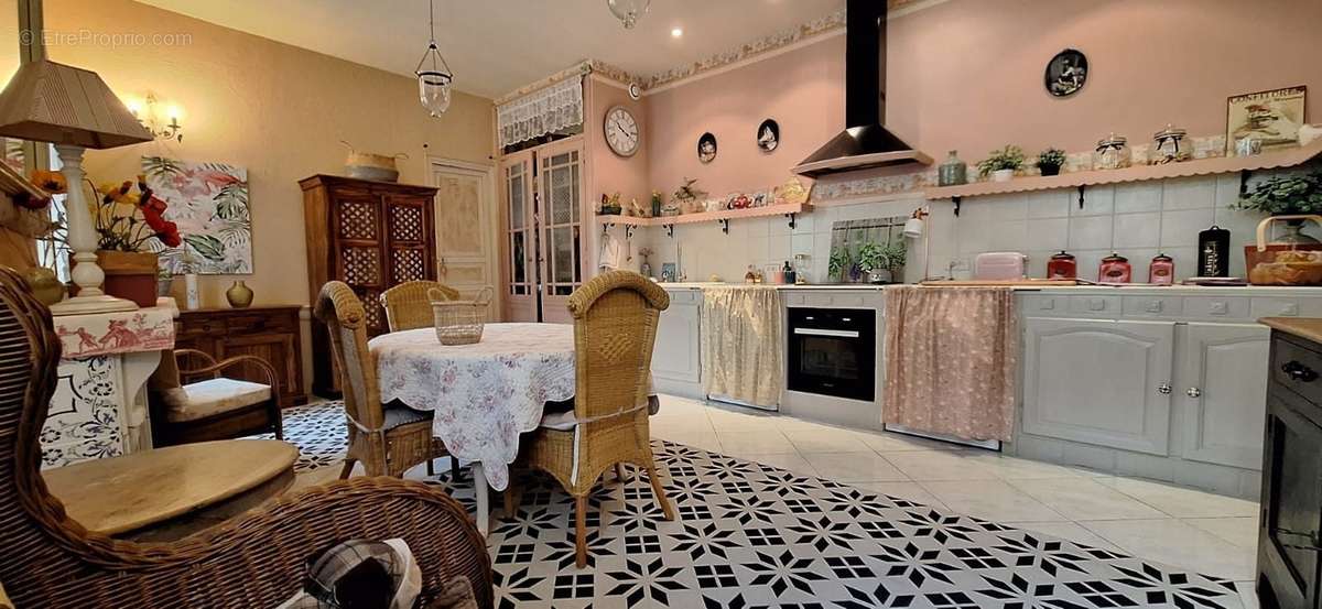 Appartement à LIGNAN-SUR-ORB