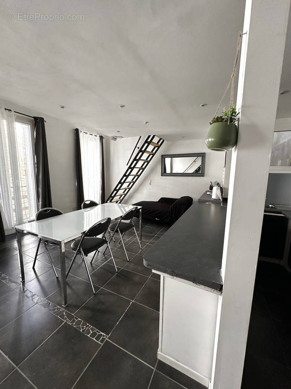 Appartement à MARSEILLE-7E