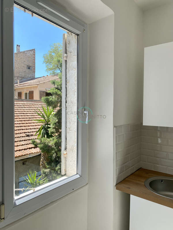 Appartement à MARSEILLE-4E