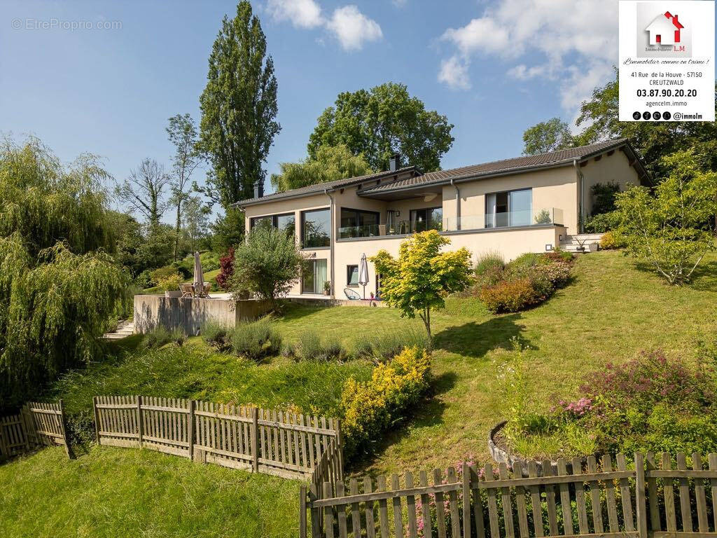 Maison à BERG-SUR-MOSELLE