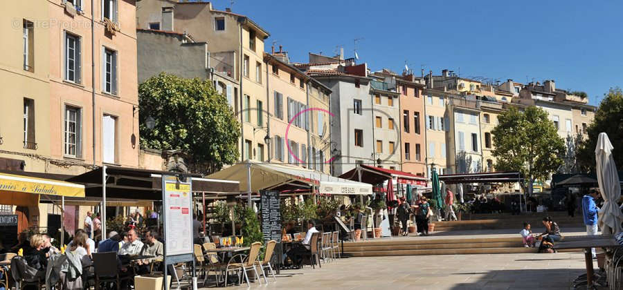 Autre à AIX-EN-PROVENCE