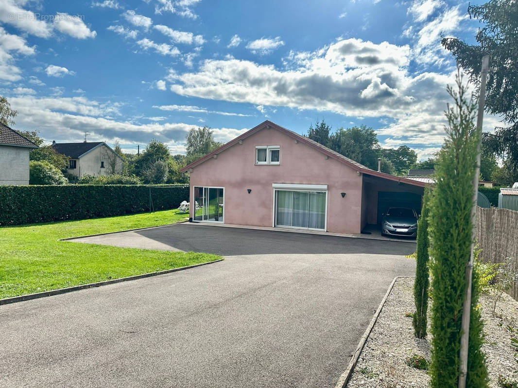 Maison à SAINT-SAUVEUR