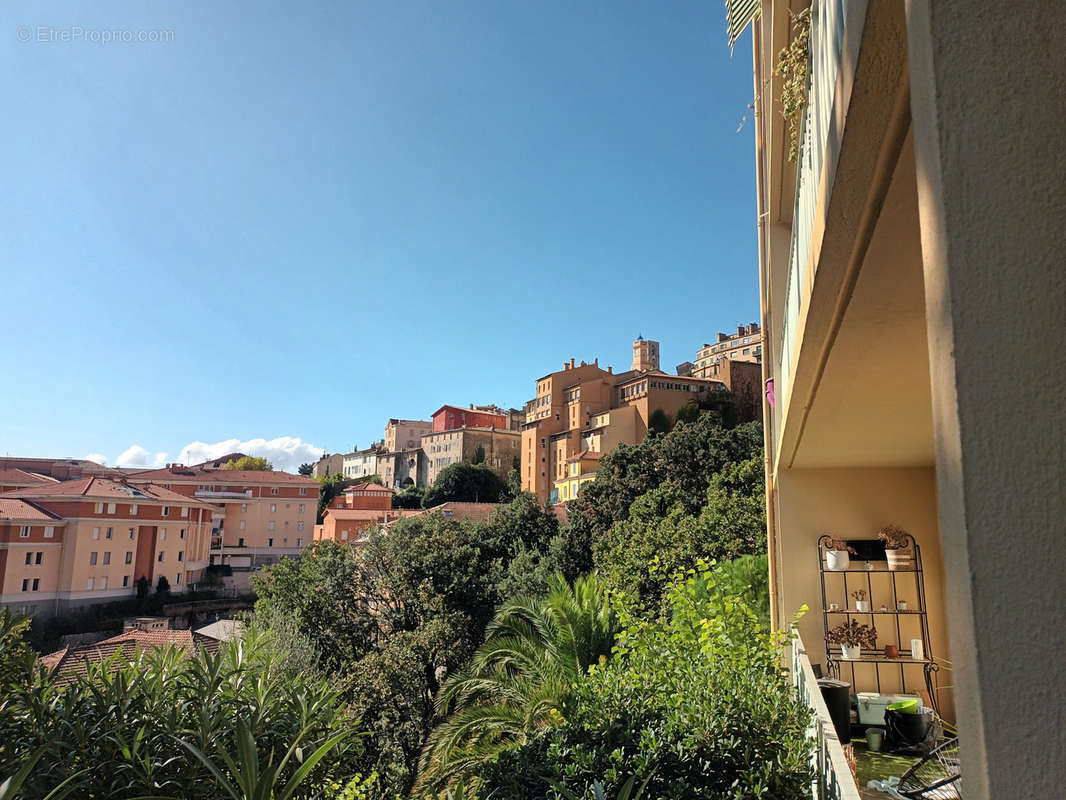 Appartement à GRASSE