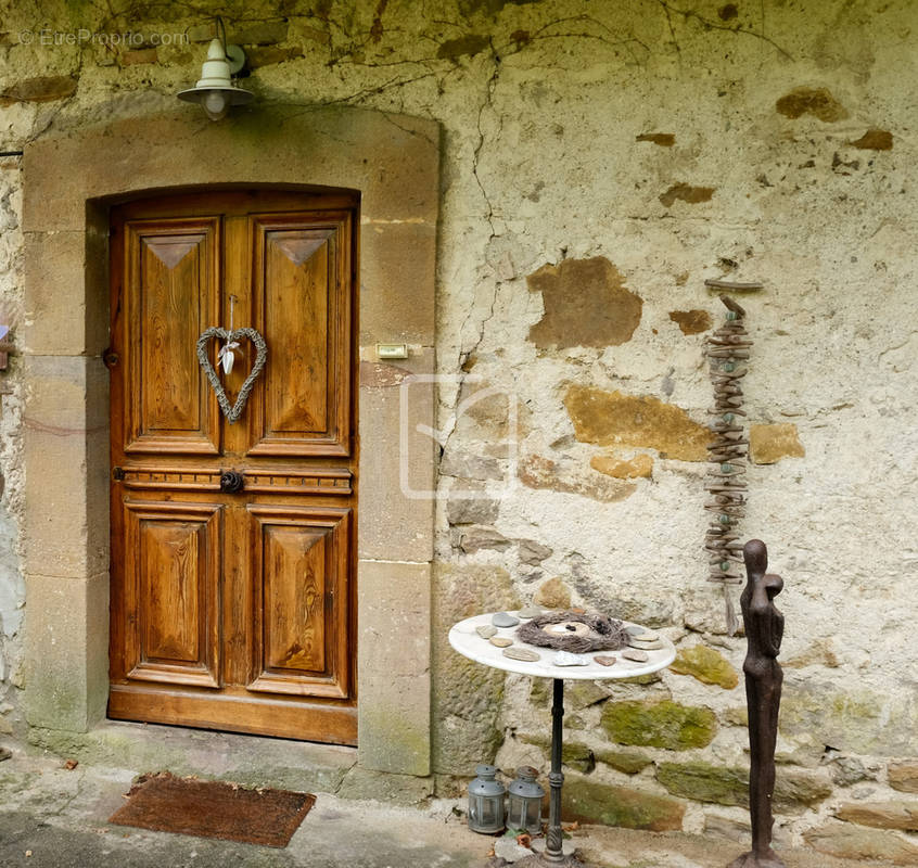 Maison à SAINT-PAUL-LE-JEUNE