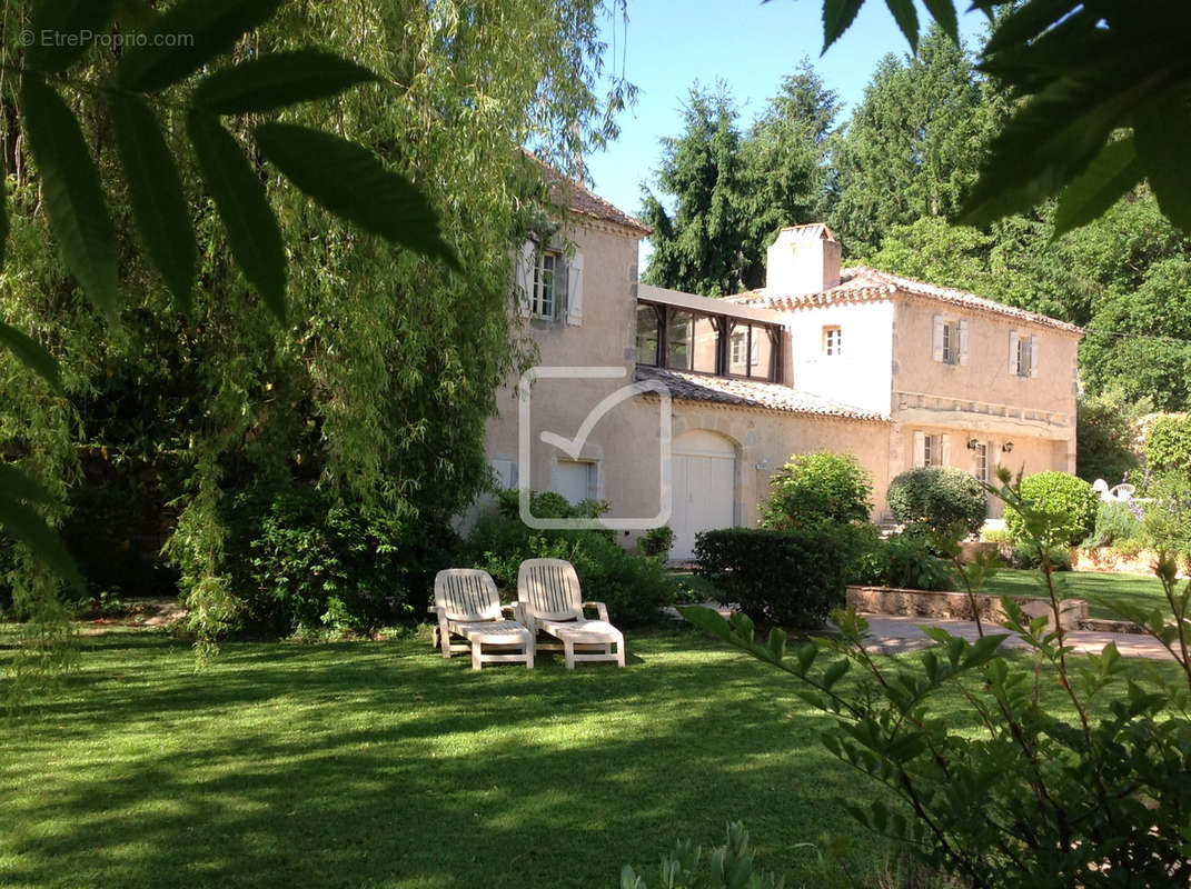 Maison à MONPAZIER