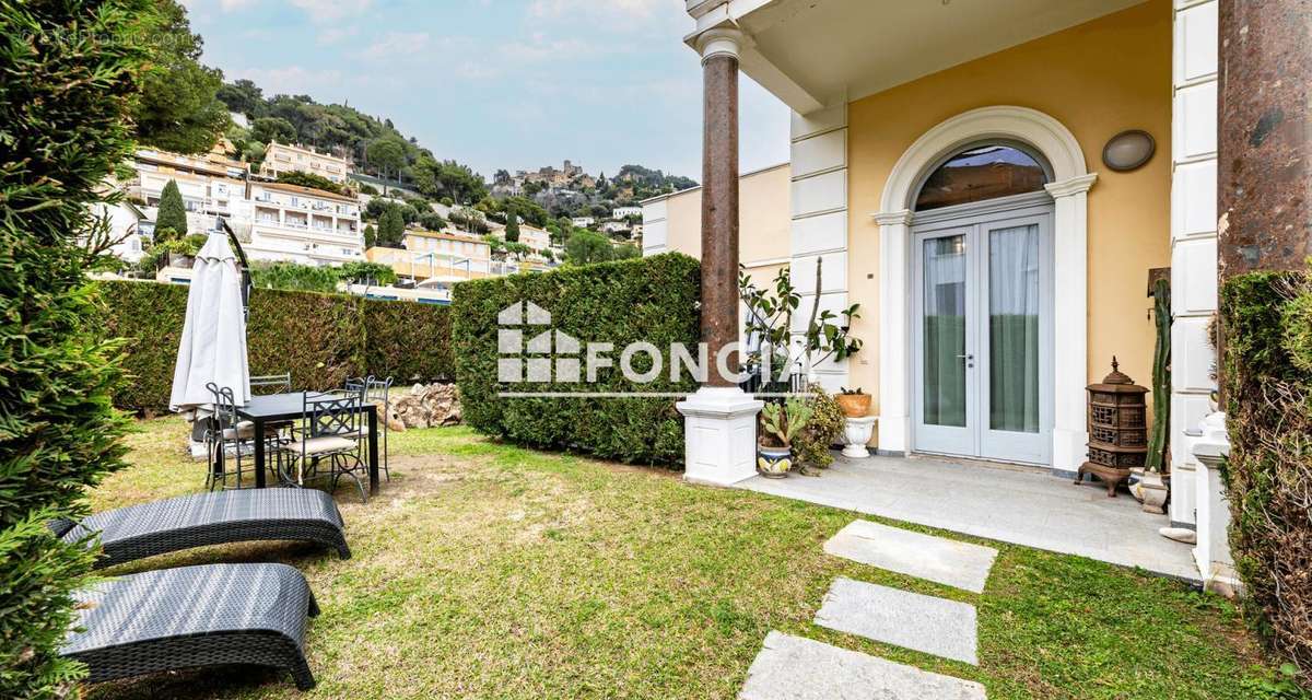 Appartement à ROQUEBRUNE-CAP-MARTIN