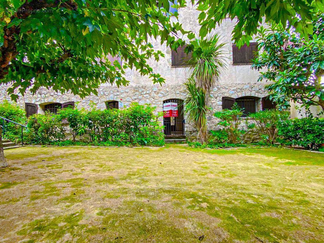 Appartement à LA COLLE-SUR-LOUP