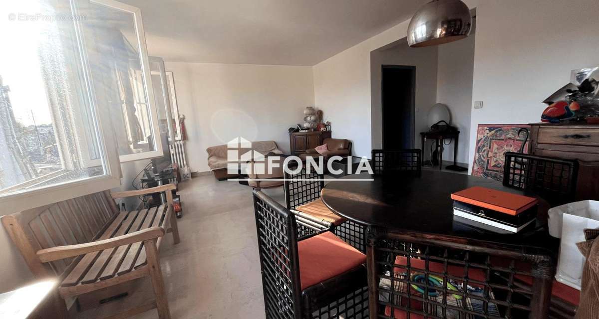 Appartement à NIMES