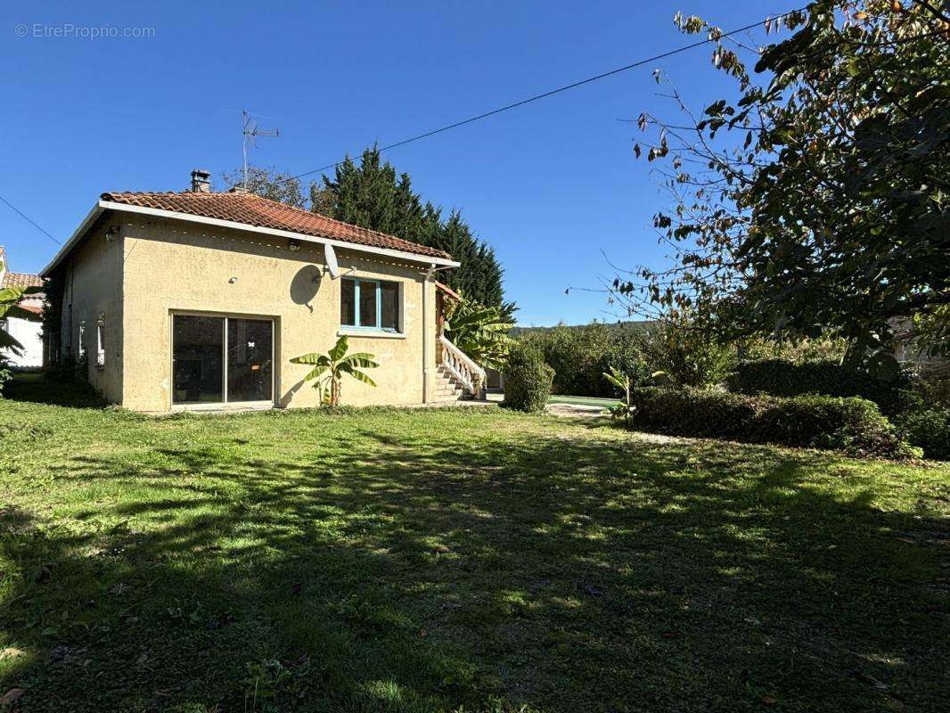 Maison à AIGUES-VIVES