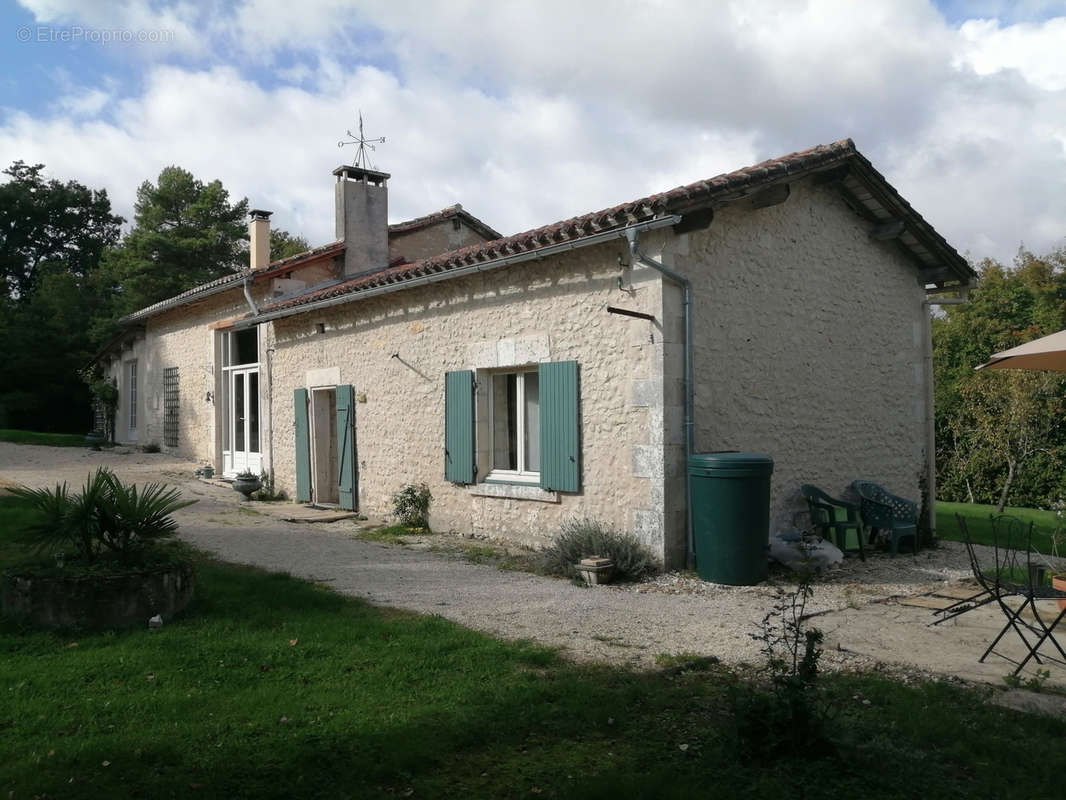 Maison à BOUTEILLES-SAINT-SEBASTIEN