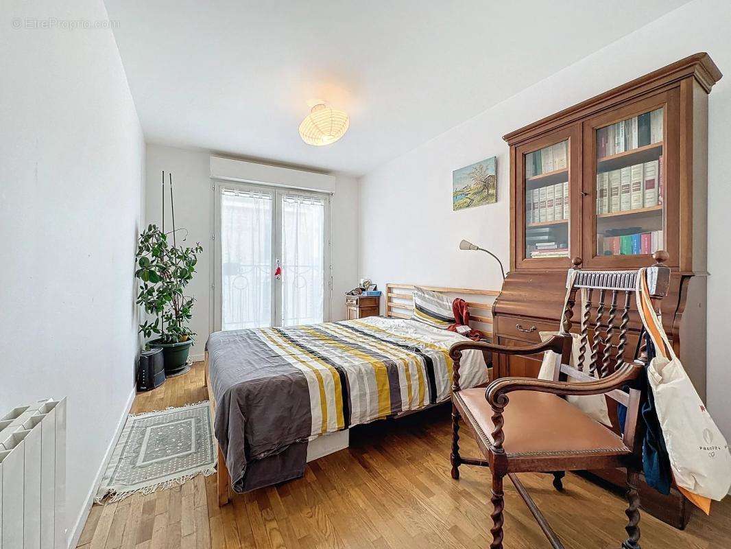 Appartement à PARIS-20E