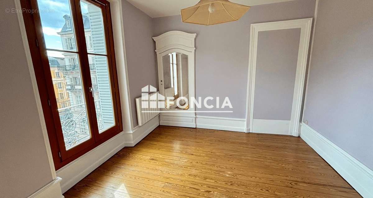 Appartement à AIX-LES-BAINS