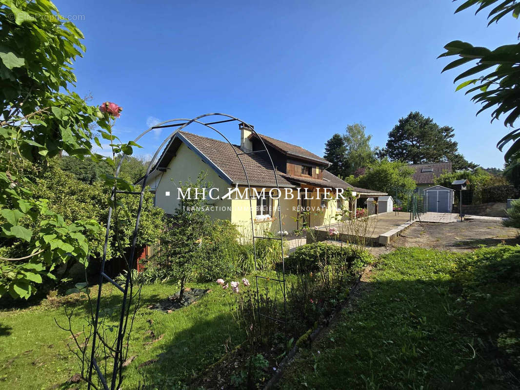 Maison à FERRIERES-LES-BOIS