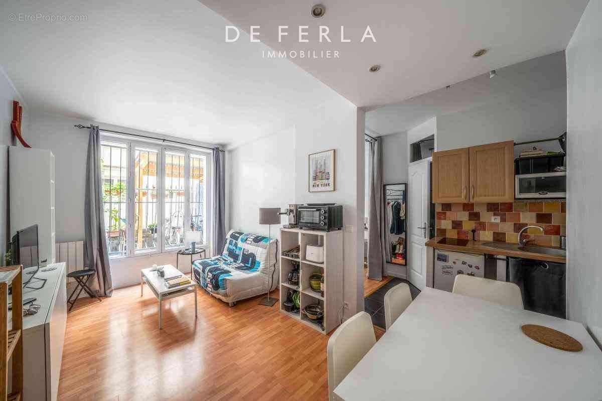 Appartement à PARIS-15E