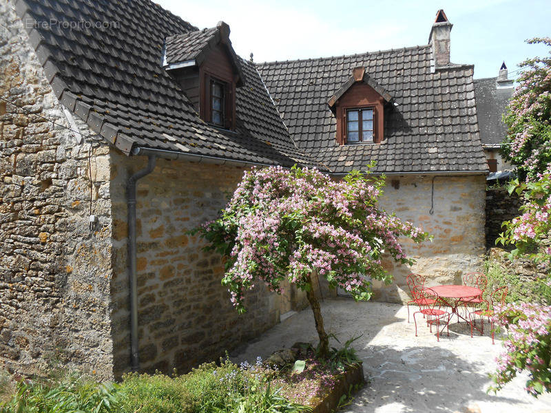 Maison à TURENNE