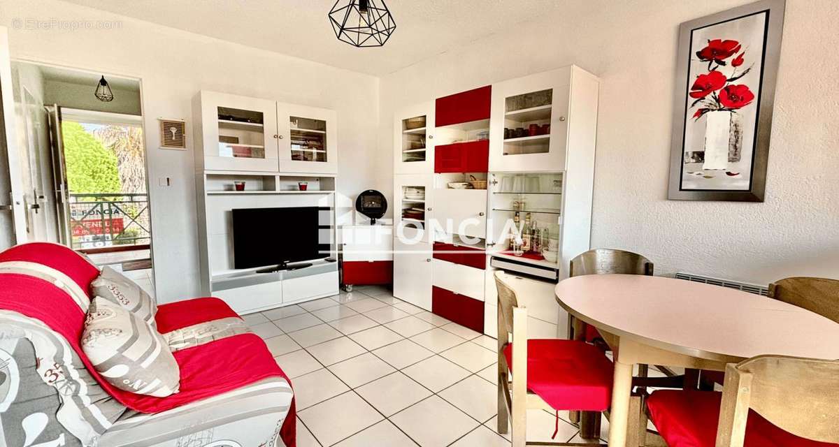 Appartement à LA LONDE-LES-MAURES