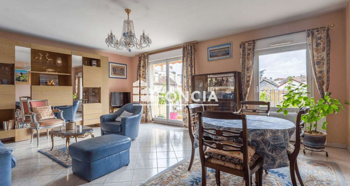 Appartement à JUVISY-SUR-ORGE