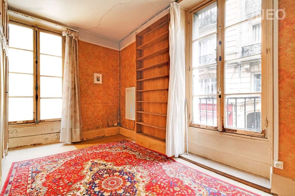 Appartement à PARIS-10E