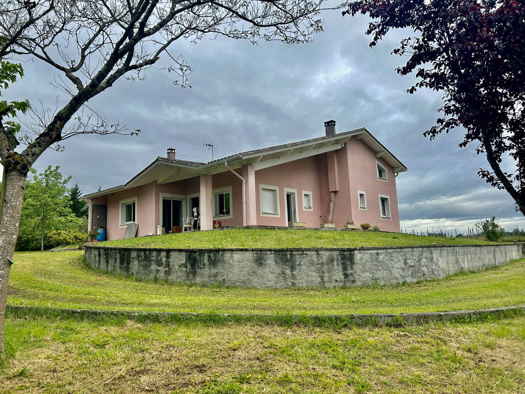 Maison à PUGNAC