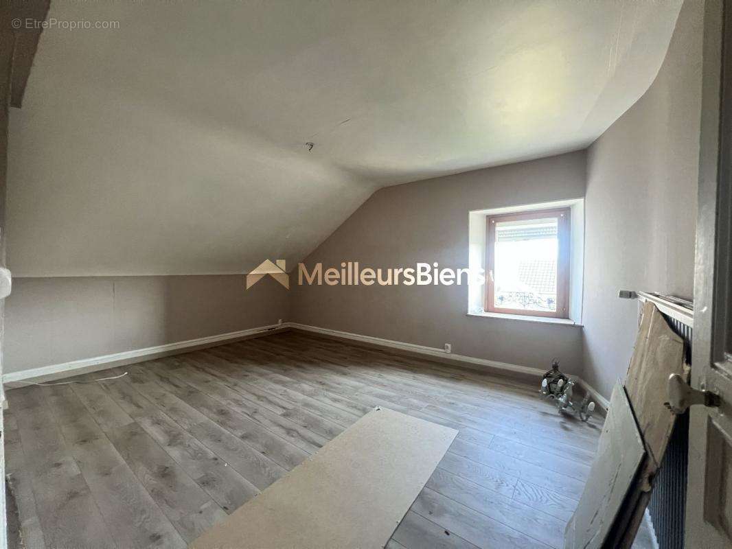 Appartement à VALDOIE