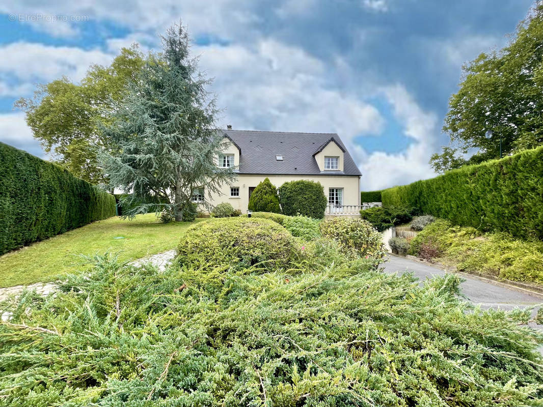 Maison à GUEUX