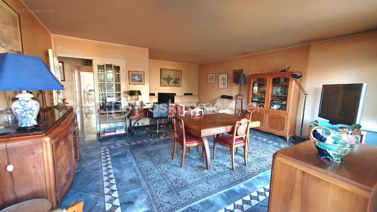 Appartement à ROSNY-SOUS-BOIS