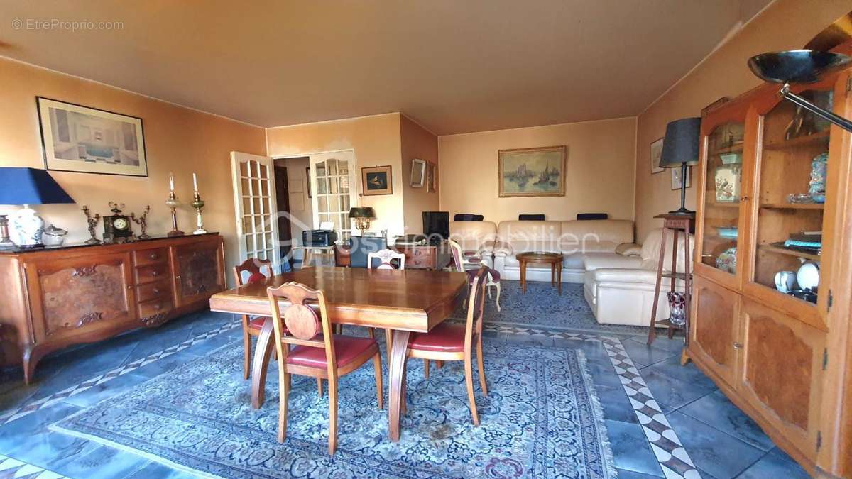 Appartement à ROSNY-SOUS-BOIS