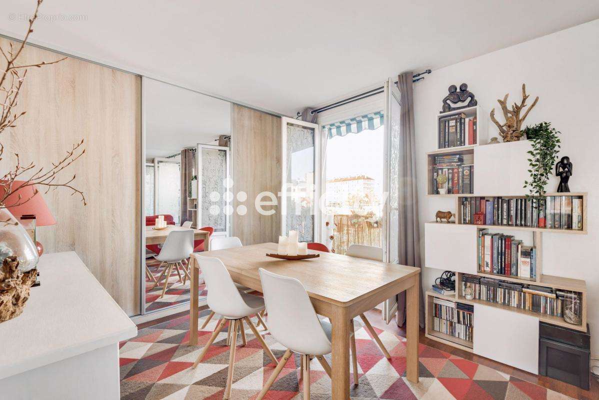 Appartement à MONTROUGE